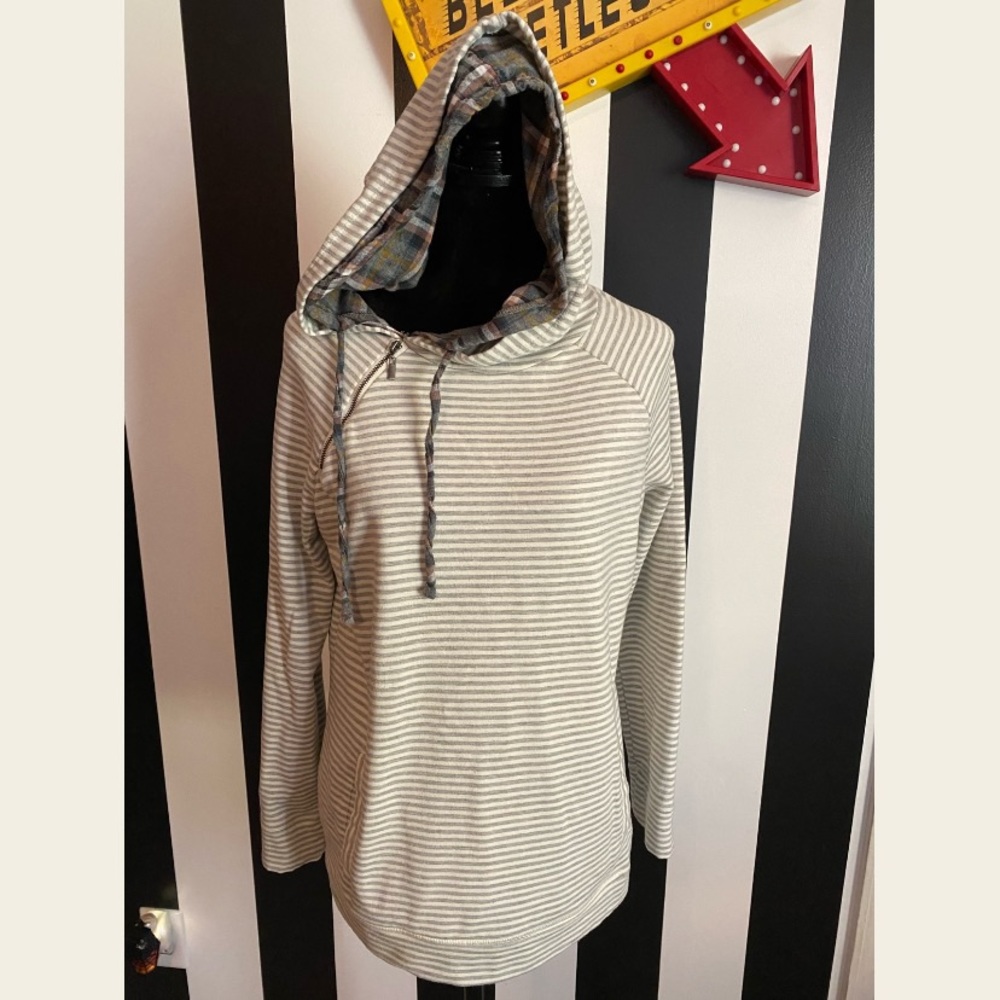 Maurices hoodie